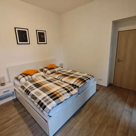 Center 2 Loznice Balkon Brno